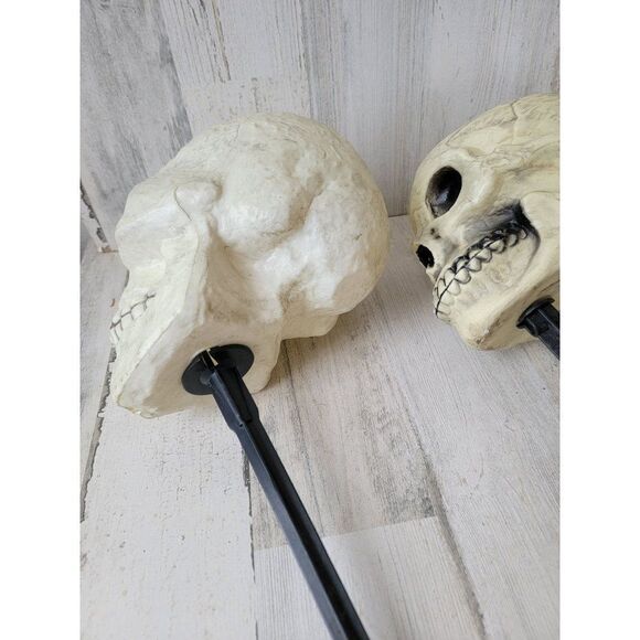 Skeleton head set AS IS lawn Decor stake Halloween prop - Picture 16 of 16